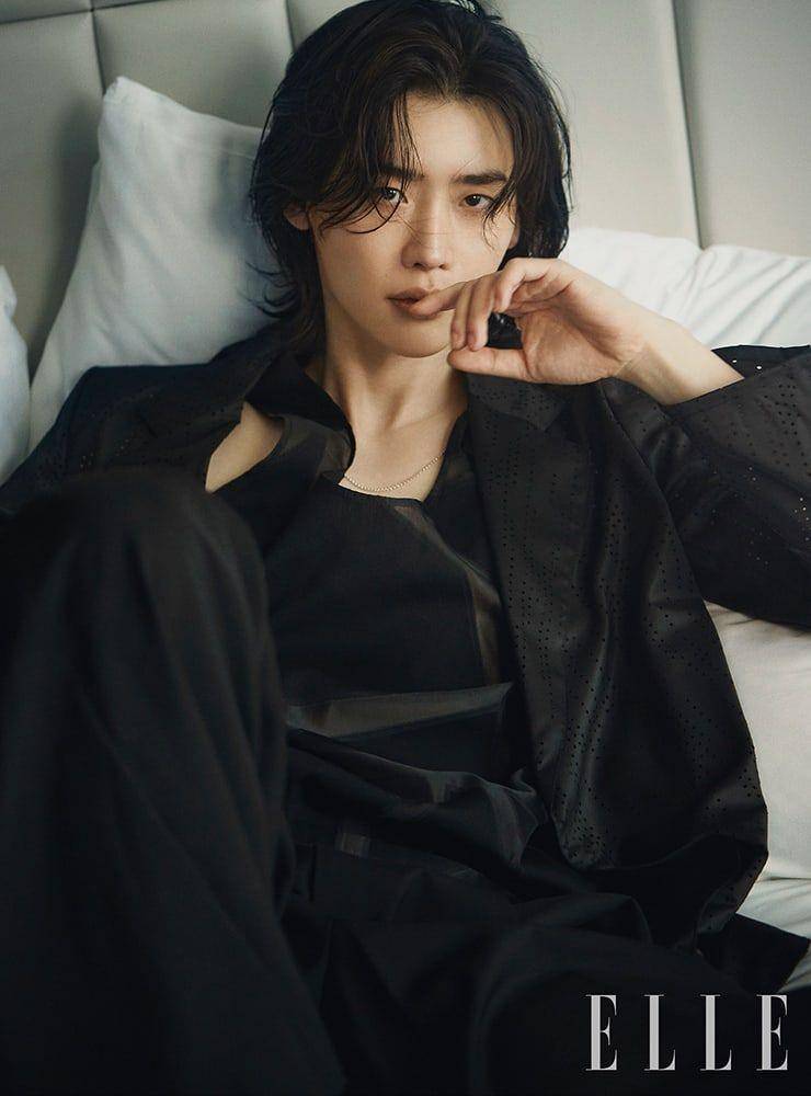 Lee Jong Suk (Dok. Elle Korea)