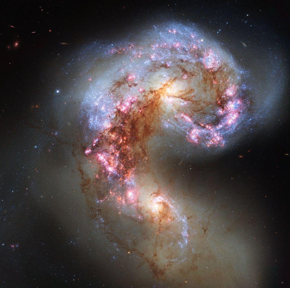 potret Galaksi Antennae (apod.nasa.gov/NASA, ESA, Hubble)
