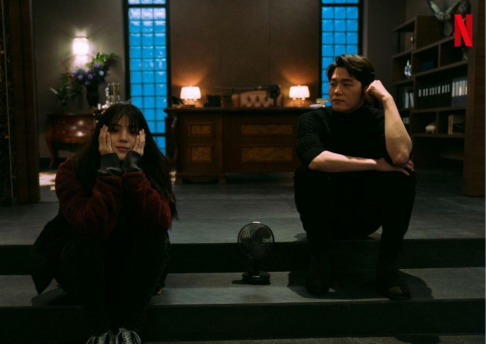 Han So Hee dan Lee Hak Joo di belakang layar drama Netflix My Name (twitter.com/NetflixKR)