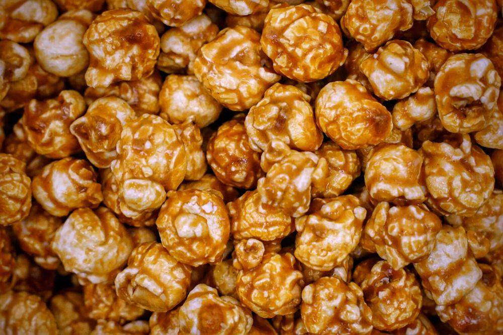 ilustrasi popcorn gula kayu manis (unsplash.com/Robert Anasch)