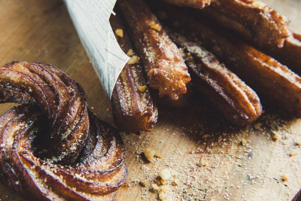 ilustrasi churro gula kayu manis (unsplash.com/WantTo Create)