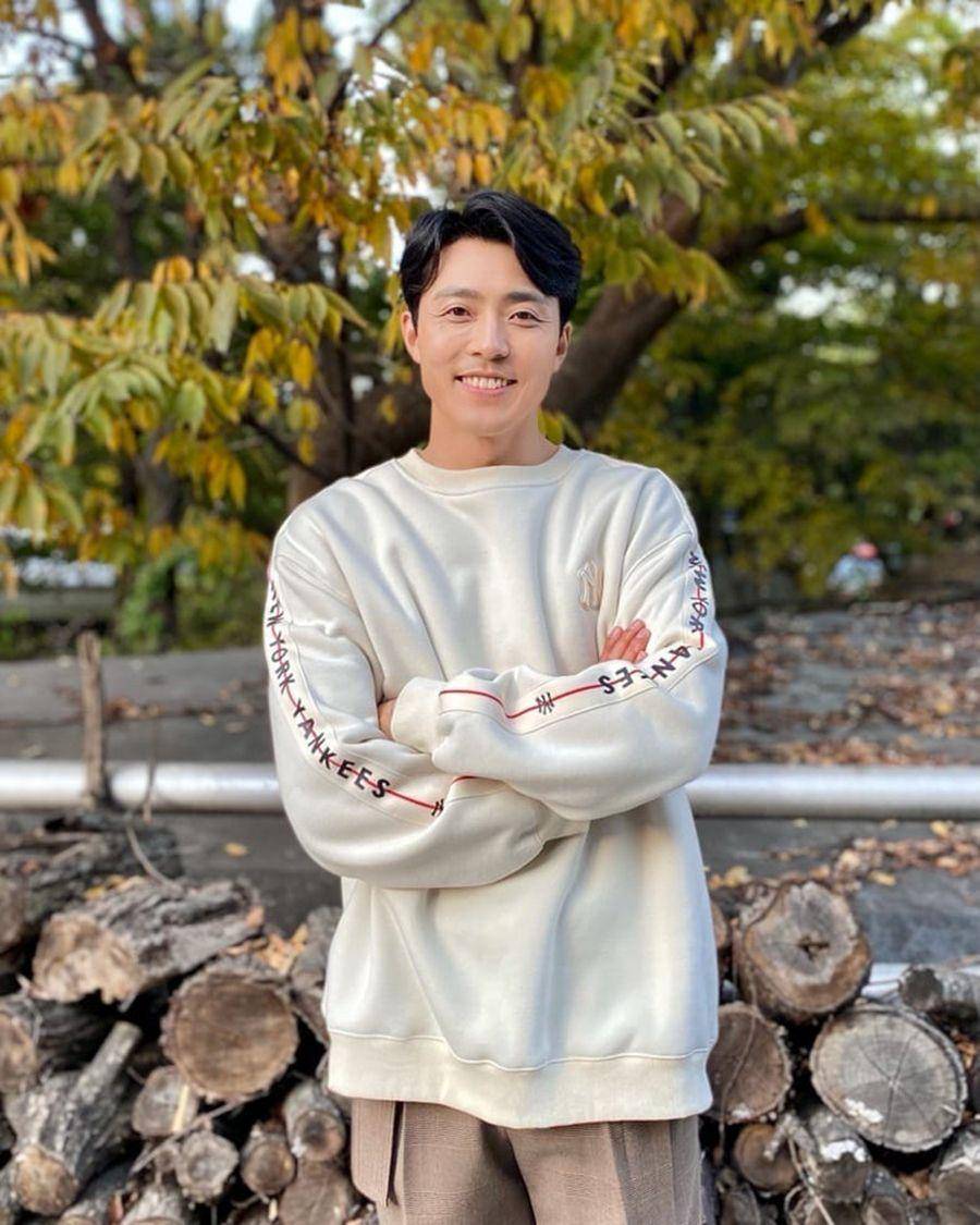 Lee Moo Saeng berperan sebagai Gong Soo Hyuk di drama The Silent Sea (instagram.com/leemusaeng_official)