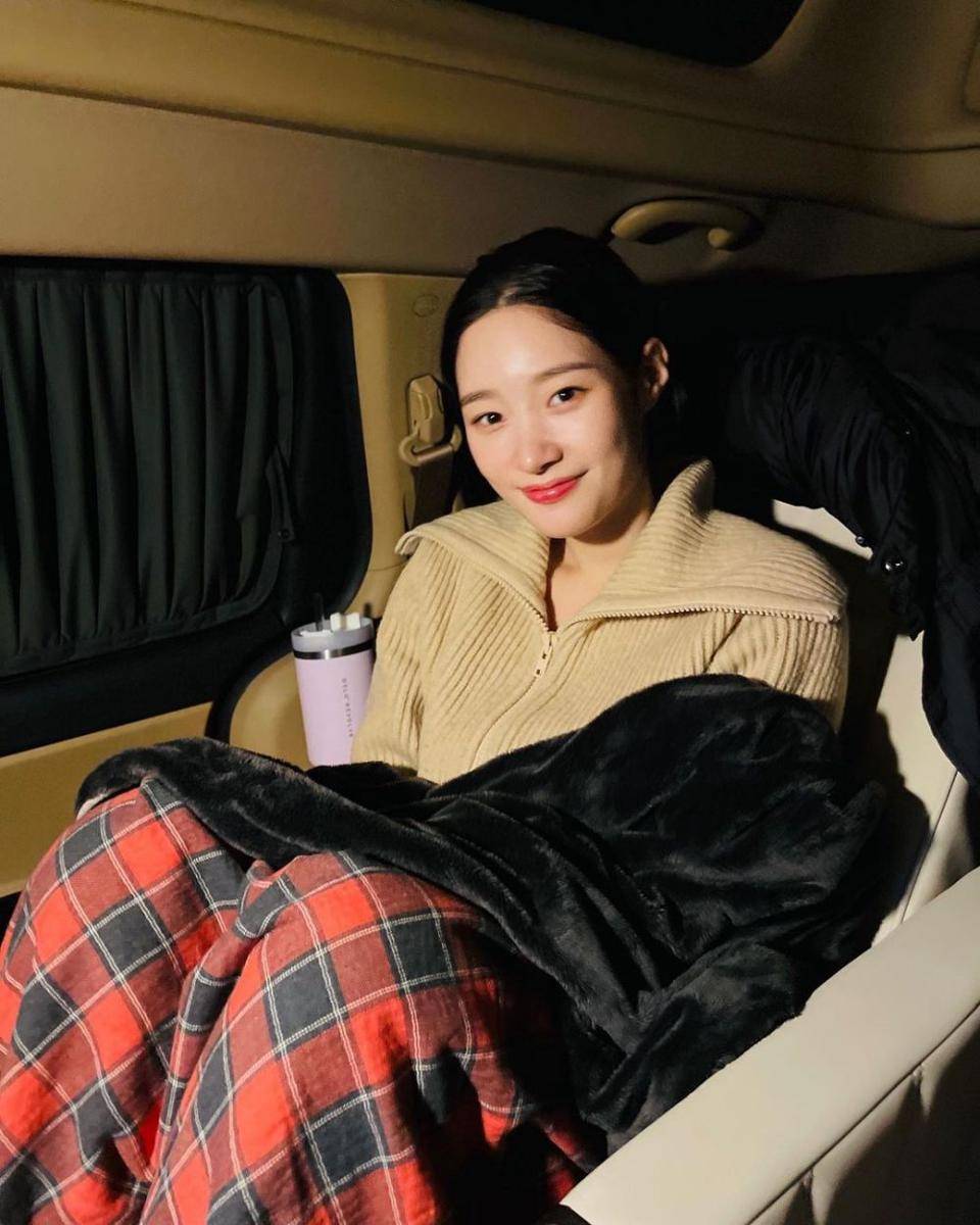 Chaeyeon DIA (instagram.com/j_chaeyeoni)