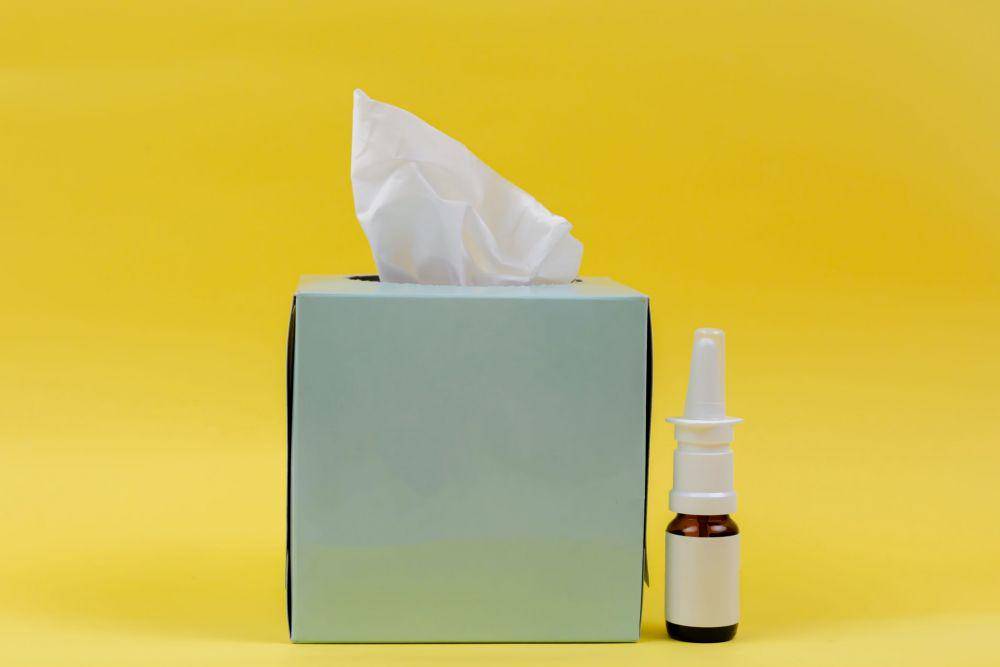 ilustrasi semprot hidung (unsplash.com/Diana Polekhina)