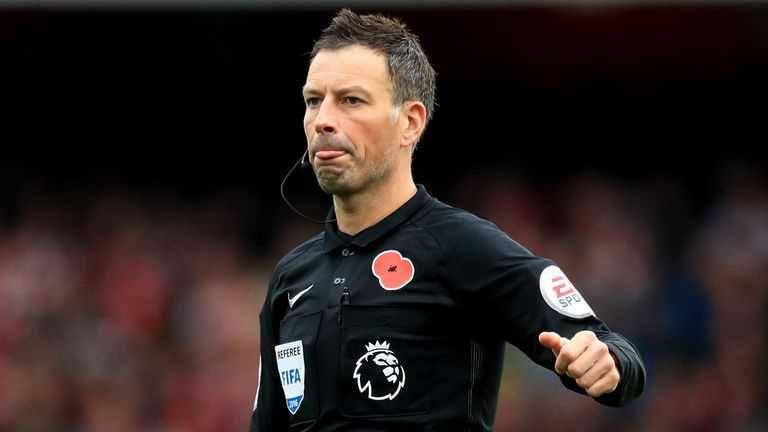 potret Mark Clattenburg (skysports.com)