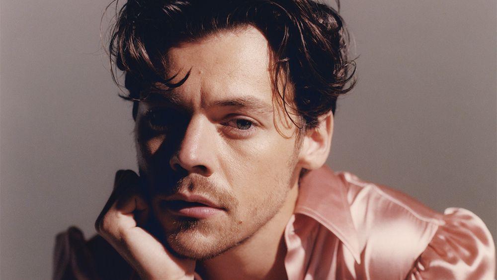 Harry Styles Resmi Merilis Beauty Brand Miliknya, "Pleasing"