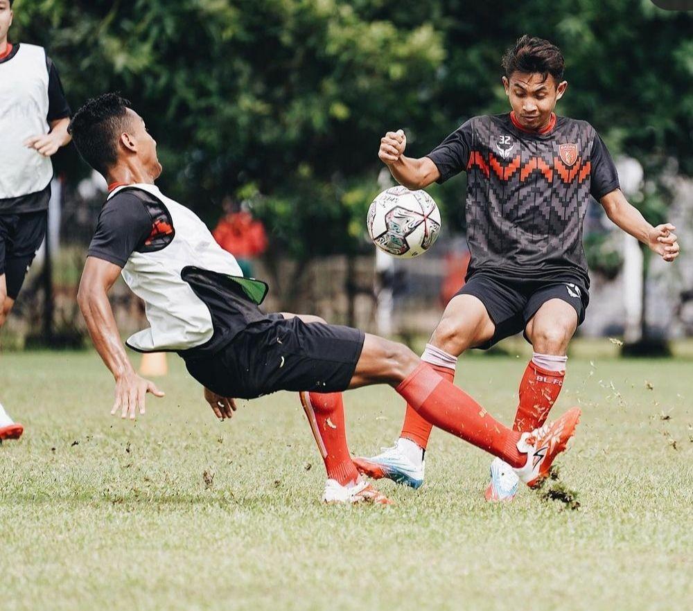 Badak Lampung FC menyebut laga kontra RANS Cilegon bak partai hidup dan mati. (instagram/@badaklampungfc)