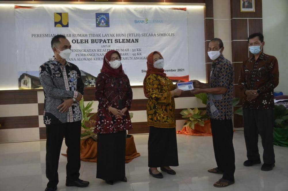 Pemkab Sleman serahkan bantuan RTLH. Dok: Humas Sleman
