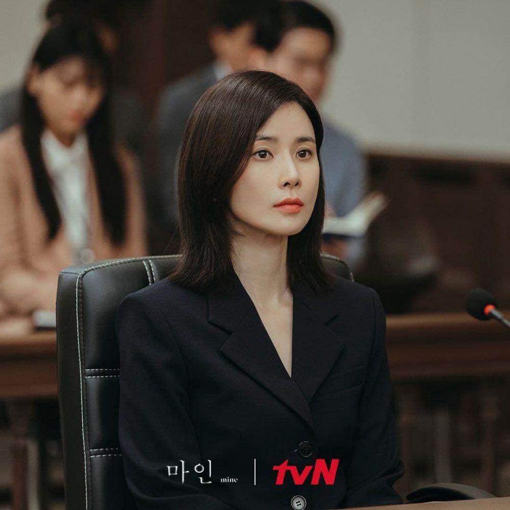 Lee Bo Young sebagai Seo Hee Soo di drama Korea Mine (dok.tvN)
