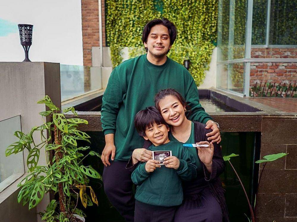 potret keluarga Eriska Rein (instagram.com/mithunisar))