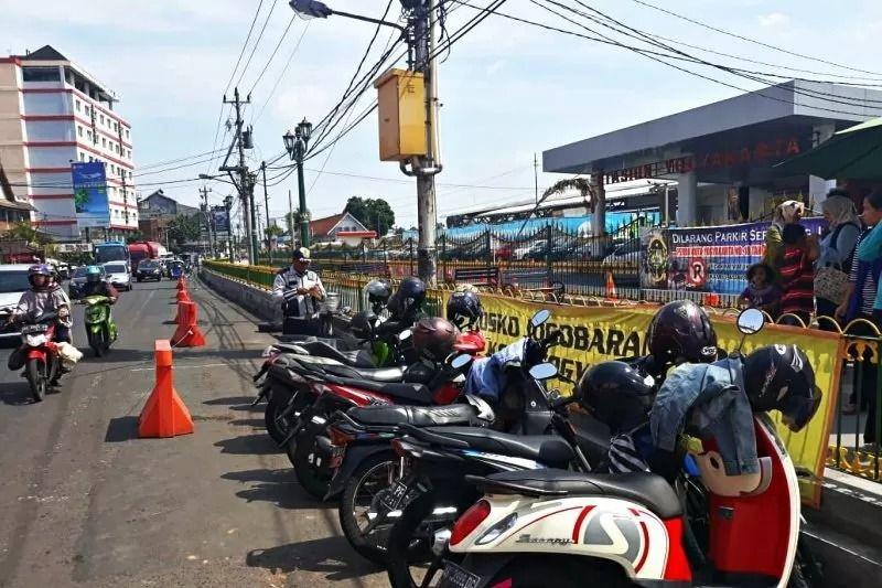 Parkir Sembarangan, Mobil di Pasar Kembang Yogyakarta Terjaring Razia