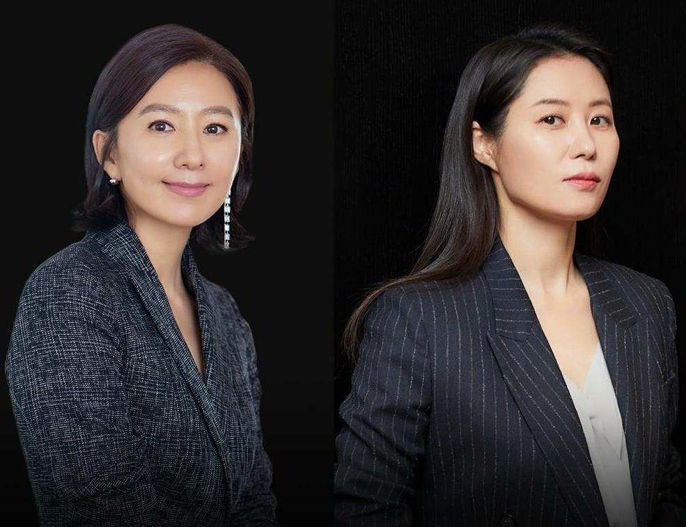 Kim Hee Ae dan Moon So Ri (instagram.com/netflixkr)
