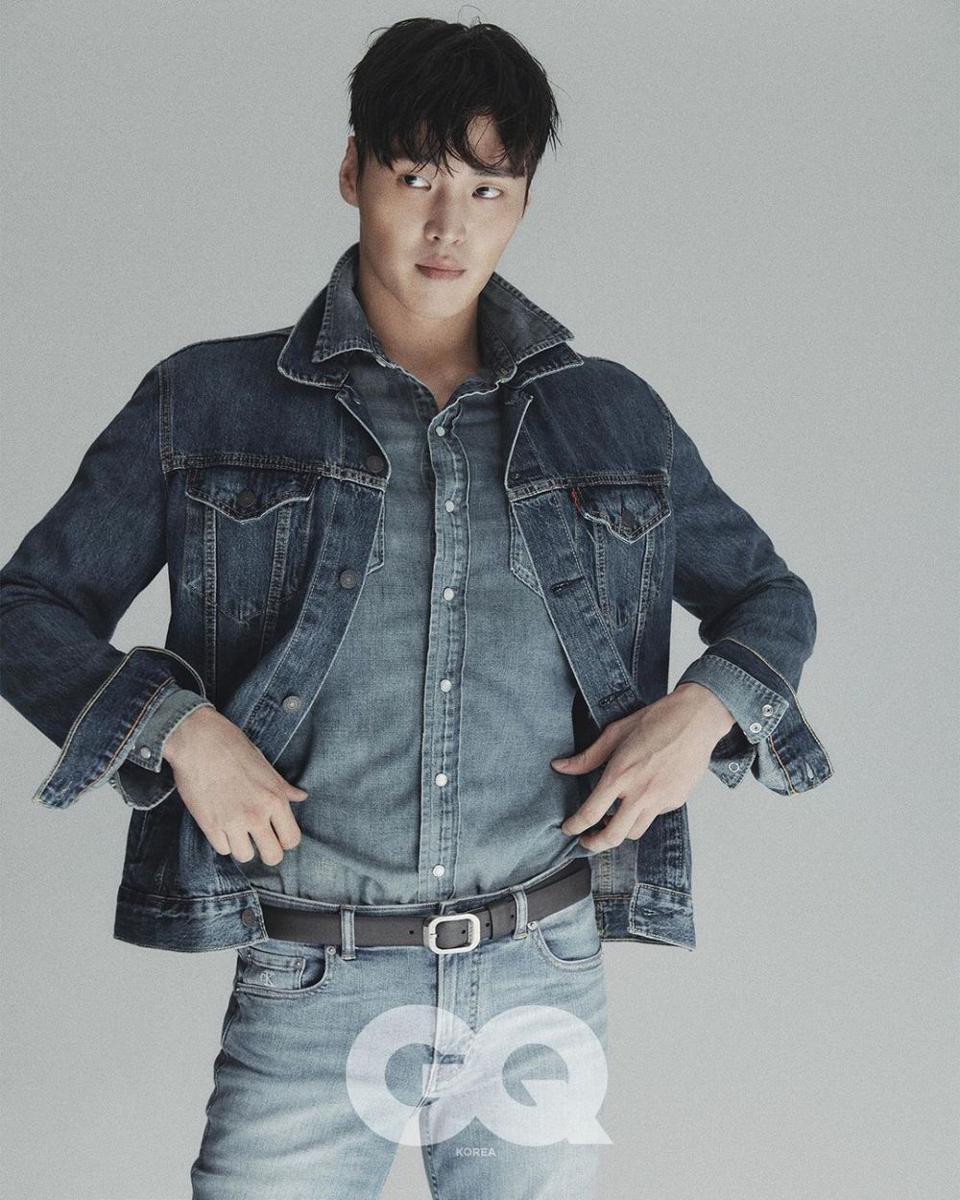 Lee Tae Hwan (instagram.com/manofcreation_official)