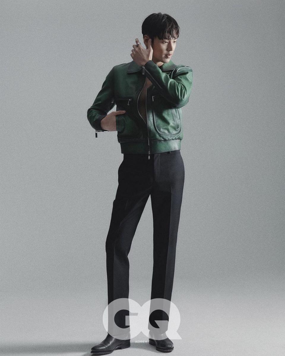 Lee Tae Hwan (instagram.com/manofcreation_official)