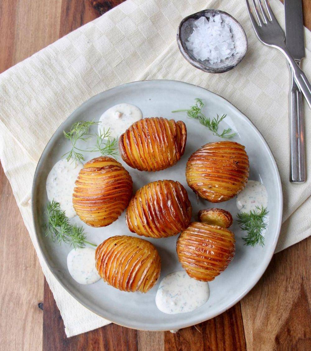 hasselbackspotatis (instagram.com/foodgrids)