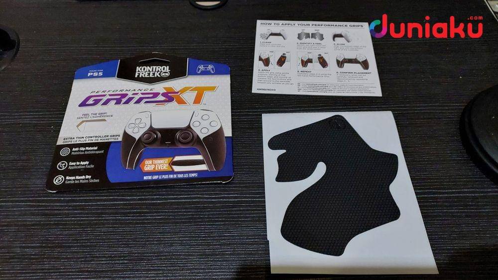 KontrolFreek Grips XT. duniaku.com/Adhitya Daniel