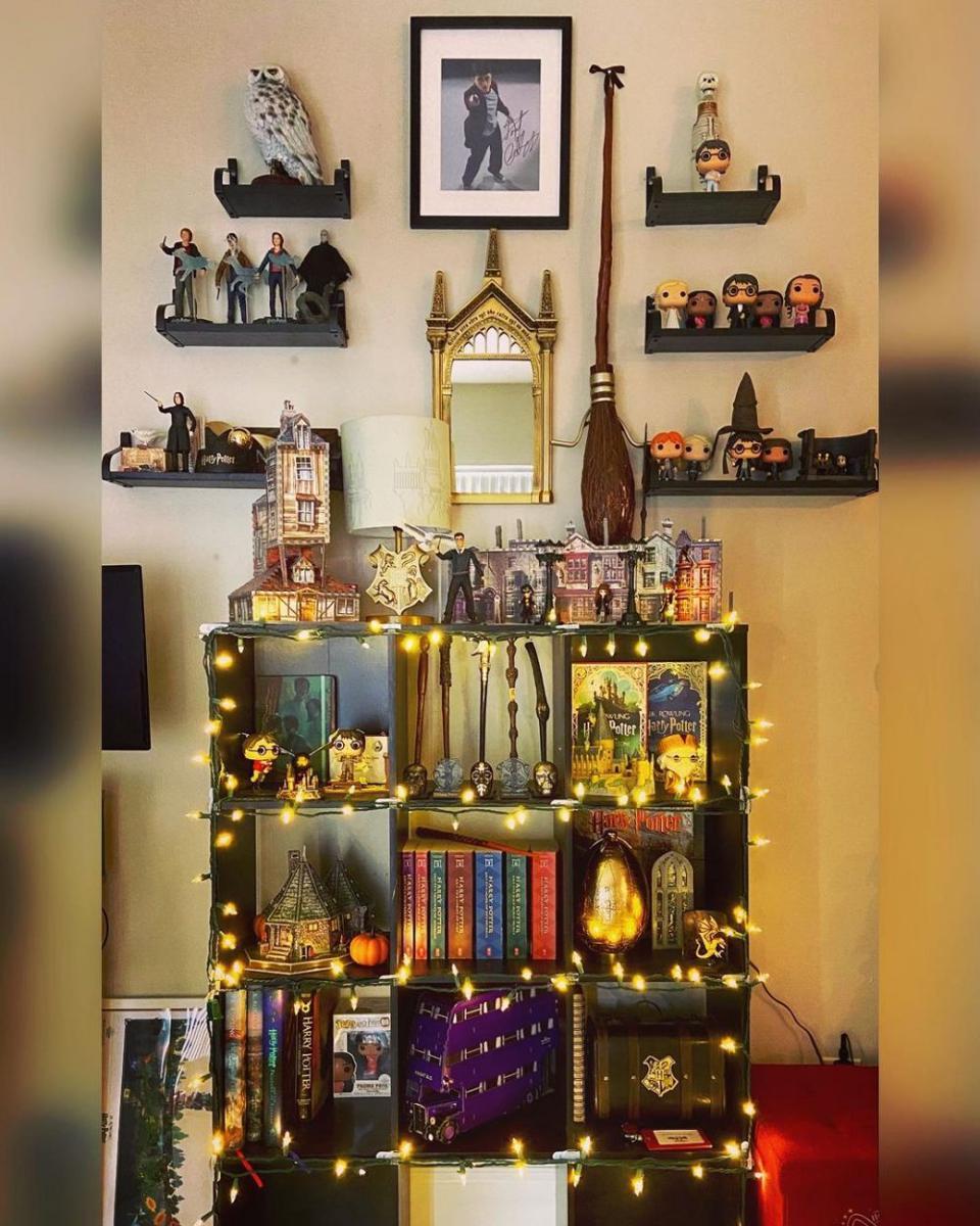 potret inspirasi dekorasi ruangan ala Harry Potter (instagram.com/thesortingshelf)