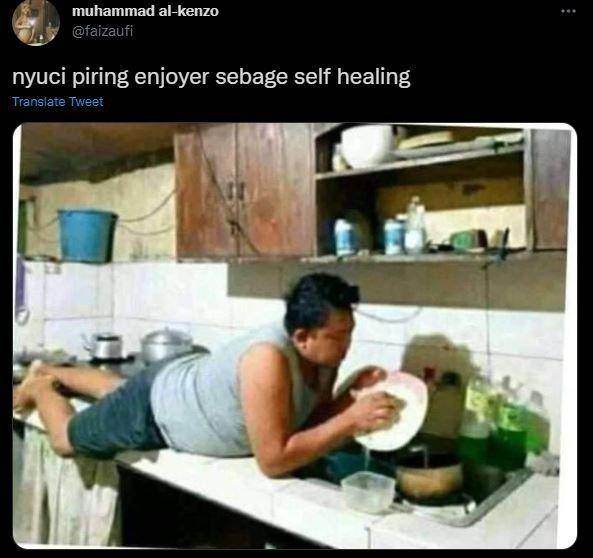 self healing ala warganet (twitter.com/faizaufi)