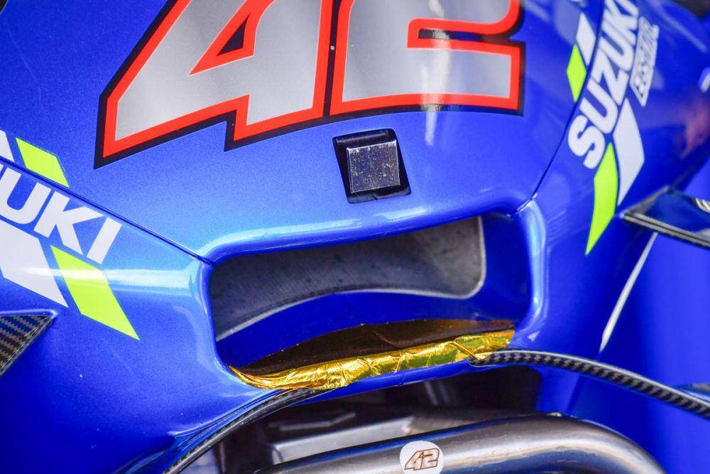 Air intake motor Alex Rins pada sesi tes pramusim di Jerez (motogp.com)