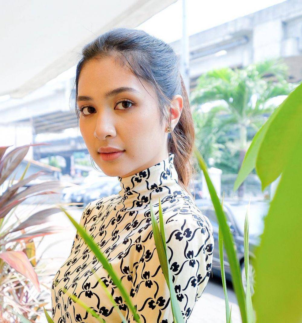 Mikha Tambayong (instagram.com/miktambayong)