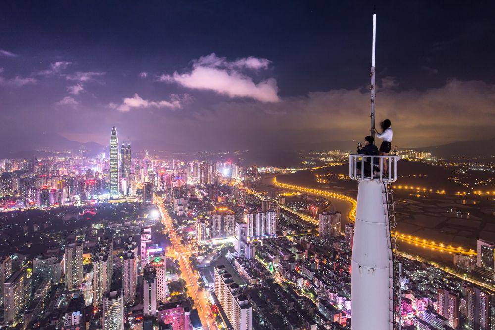 Shenzhen, China (unsplash.com/dnevozhai)