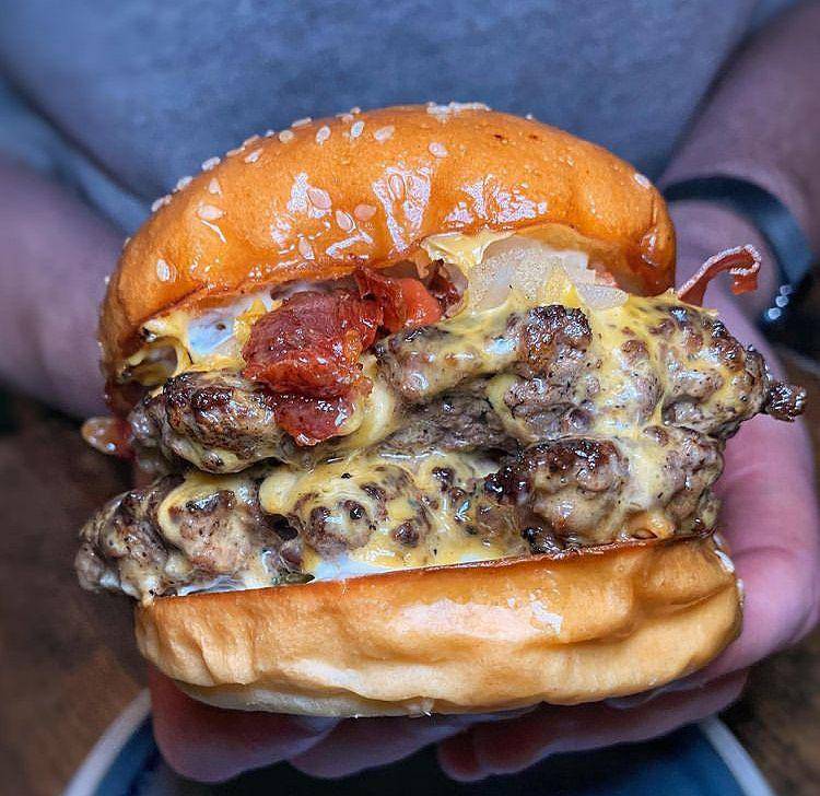 Butter burger (instagram.com/hungryhungryindians)