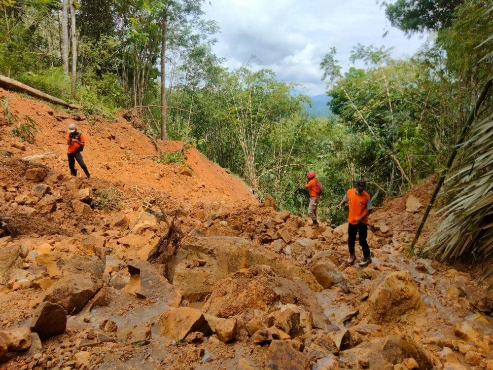 Khawatir Longsor Susulan, 31 Warga Ponorogo Mengungsi