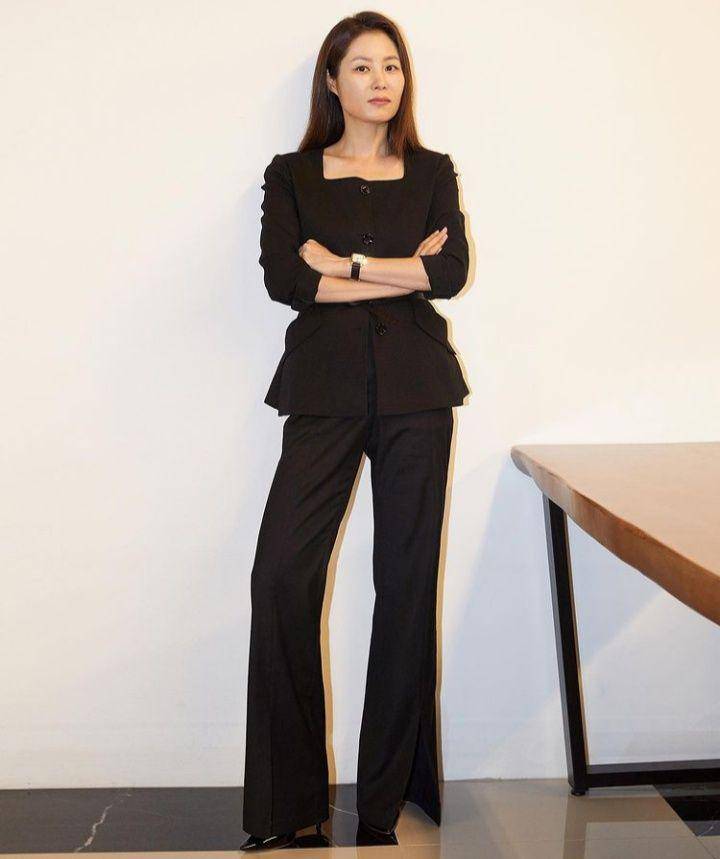 Moon So Ri (instagram.com/cjes.tagram)