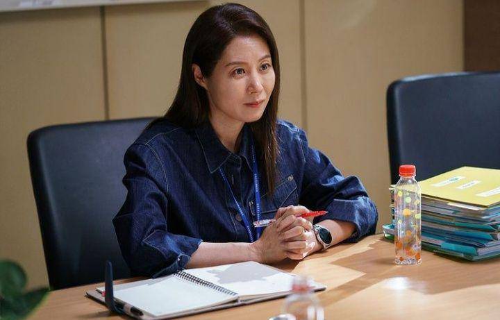 Moon So Ri (instagram.com/cjes.tagram)