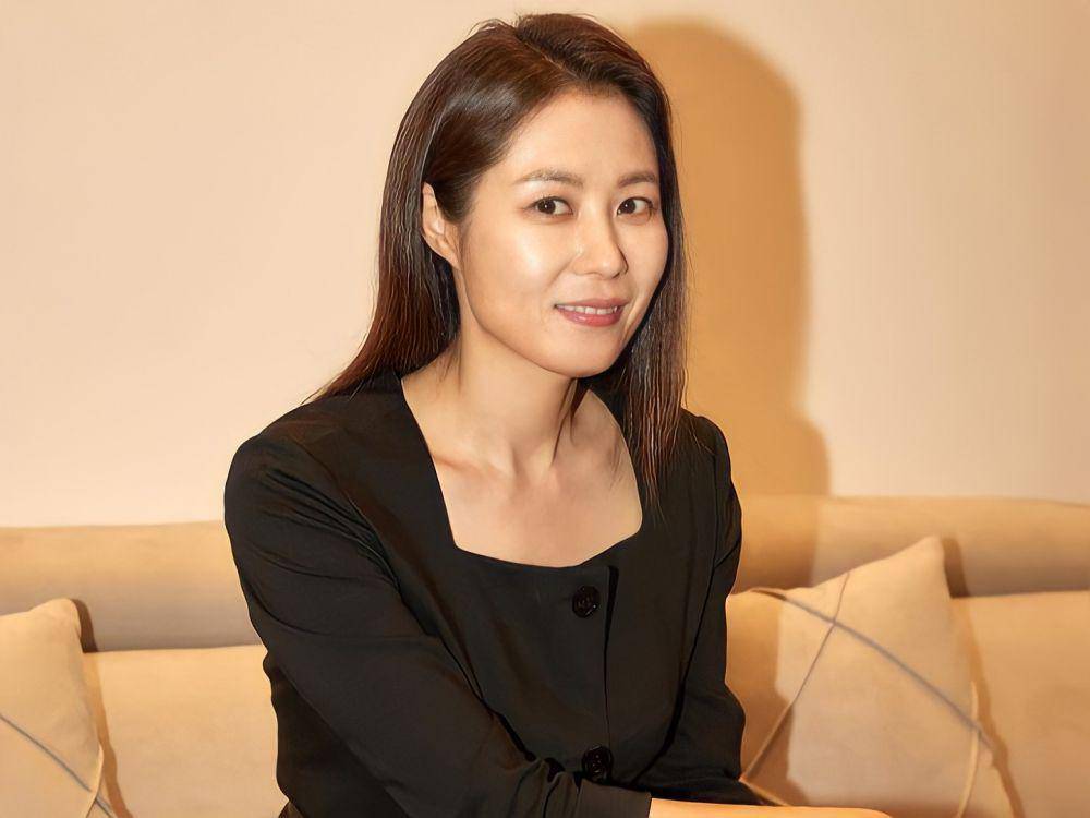 Moon So Ri (instagram.com/cjes.tagram)