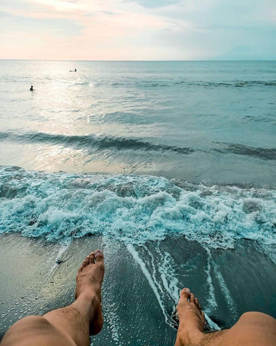 Pantai Senggigi (instagram.com/budichexo)