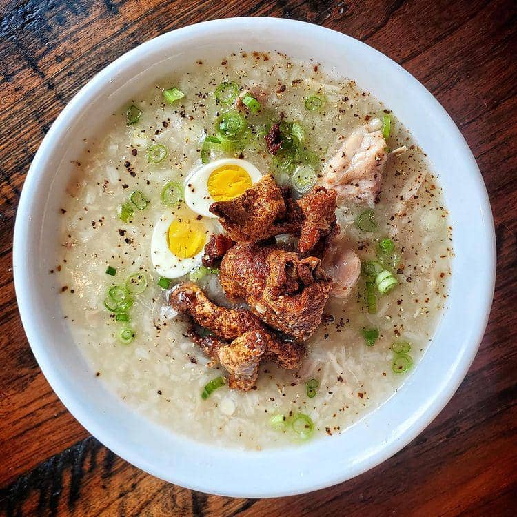 arroz caldo (instagram.com/estrellitafilipino)