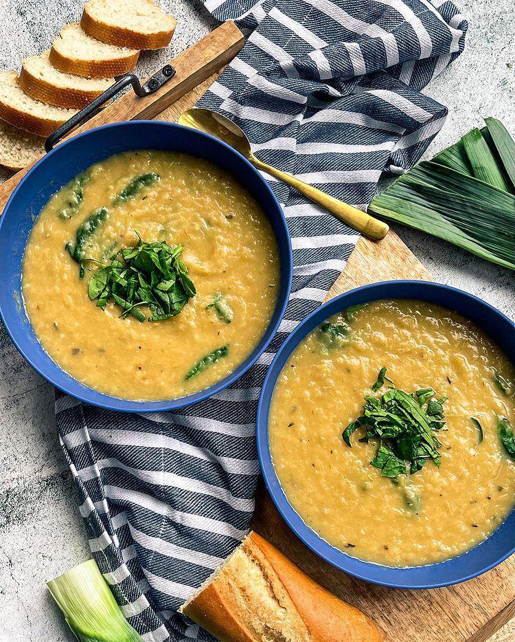 sup kentang dan daun bawang (instagram.com/saffronandmint_)