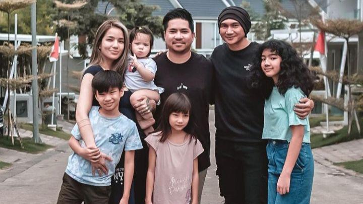 Adakan Pertemuan Keluarga, 9 Foto Leticia Putri Anji dan Sheila Marcia