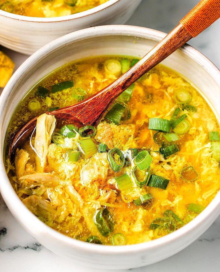 egg drop soup (instagram.com/iheartumami.ny)