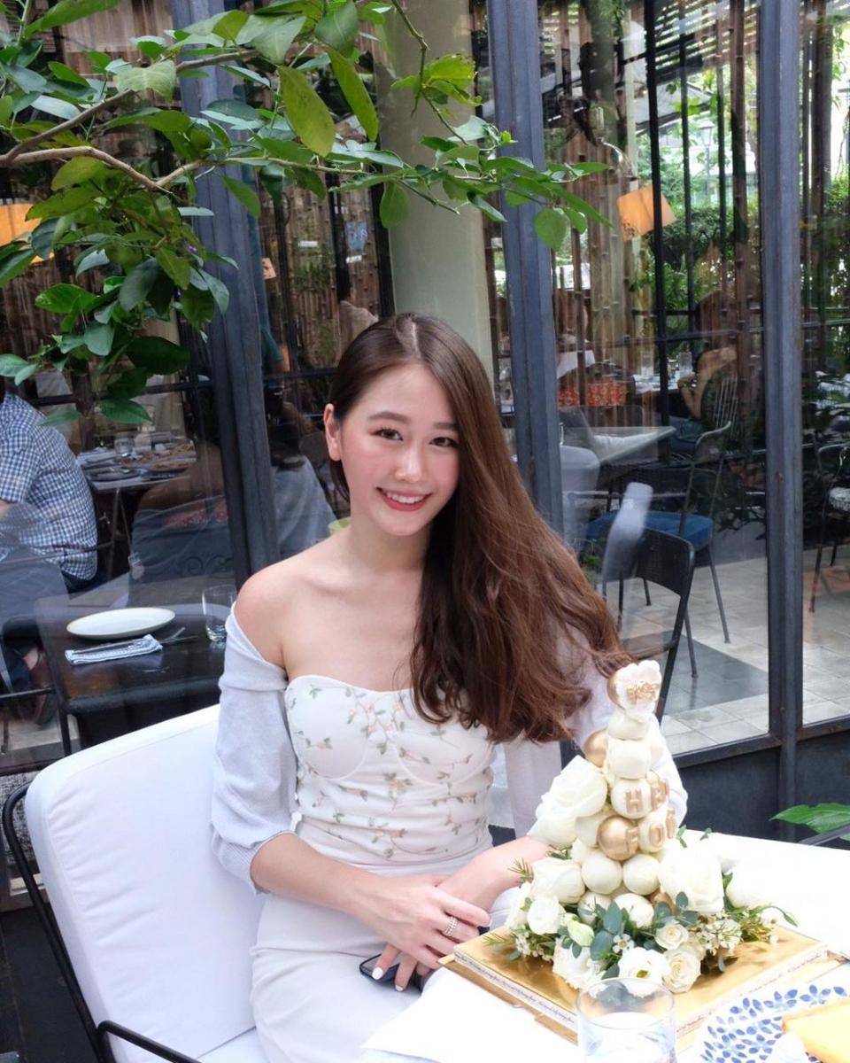 Neen Suwanamas (instagram.com/neenneeen)