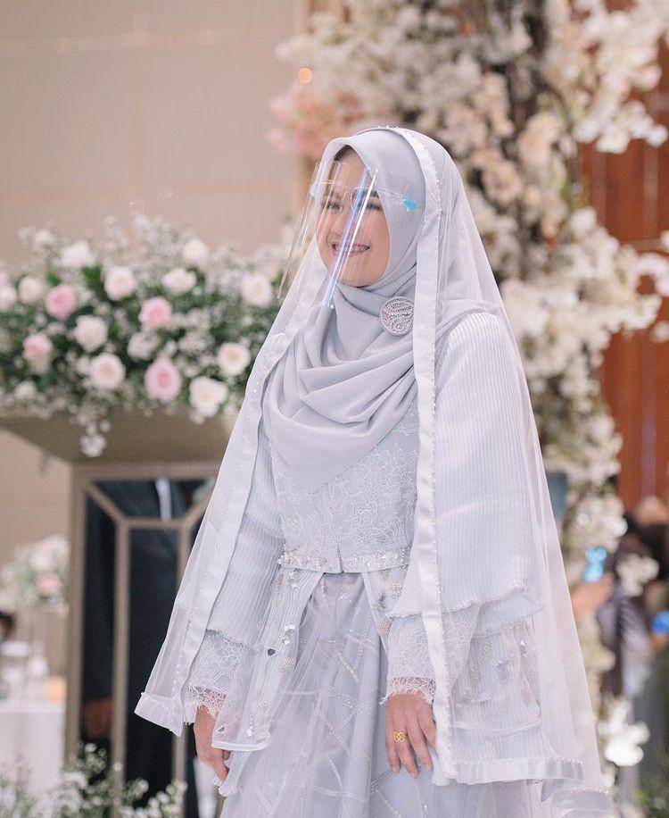 Puput (Instagram.com/okisetianadewi)