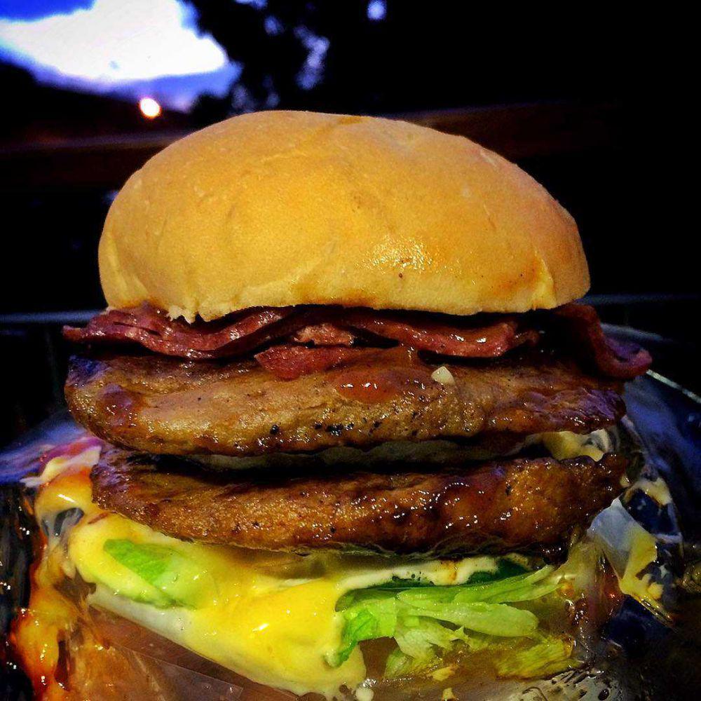 Blenger Burger (instagram.com/nindyariantika)