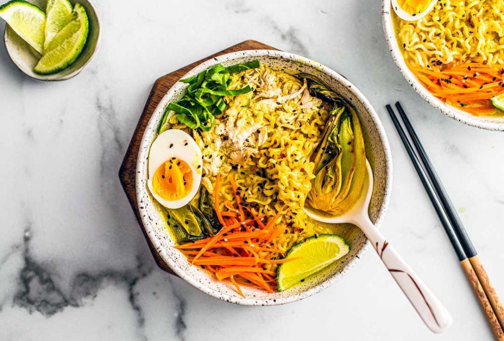 Resep Ramen Kari yang Penuh Cita Rasa, Perpaduan Bumbu Sedap!
