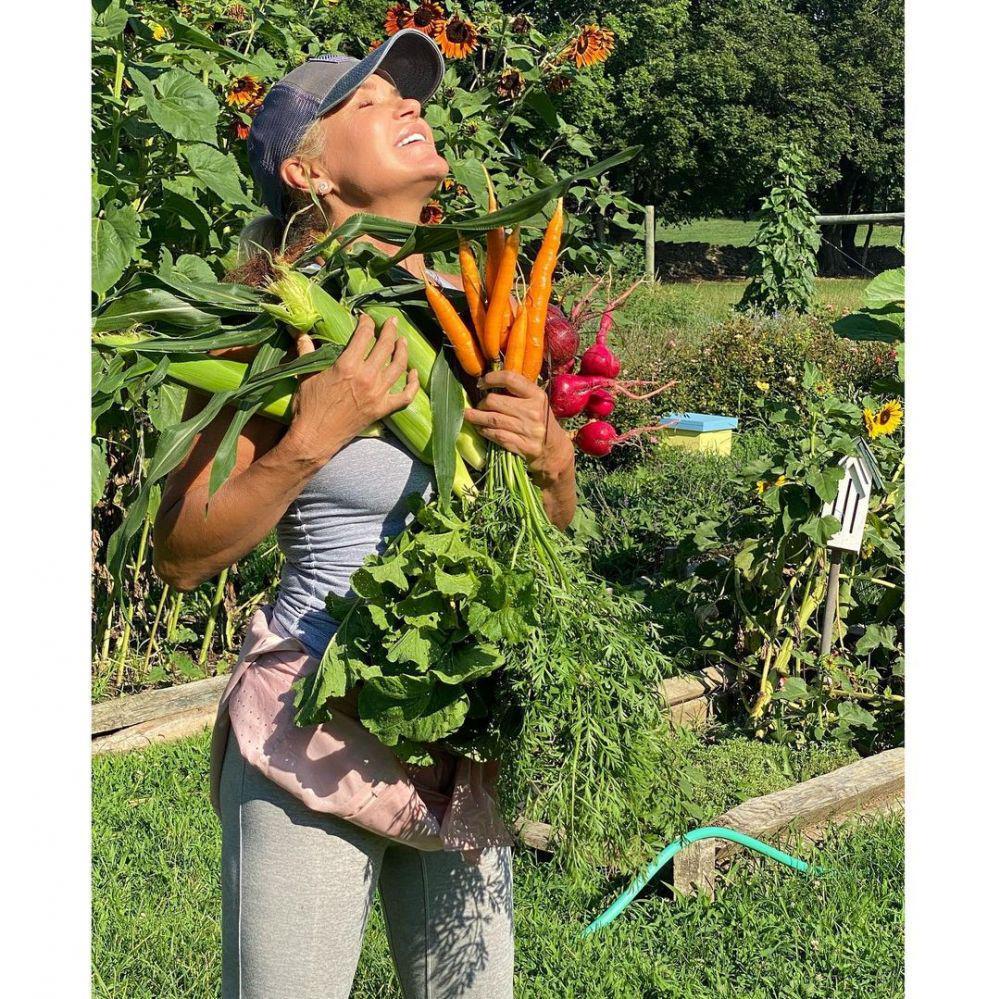 Yolanda Hadid (instagram.com/yolanda.hadid)