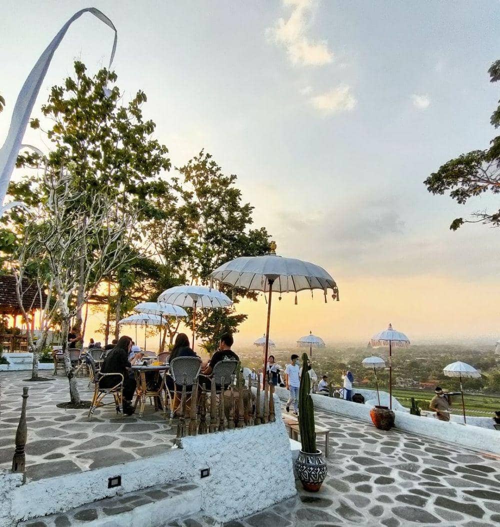 Makan With a View, Ini 5 Resto Bernuansa Estetik di Jogja