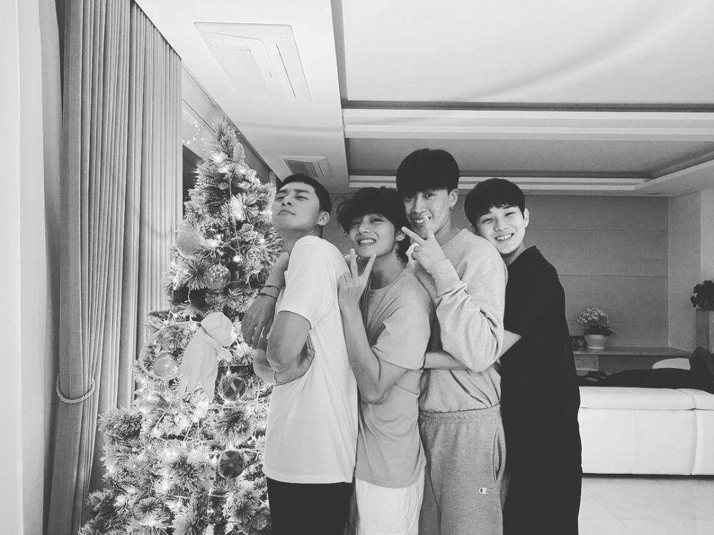 Park Seojoon, V, Peakboy, dan Choi Wooshik (instagram.com/dntlrdl)
