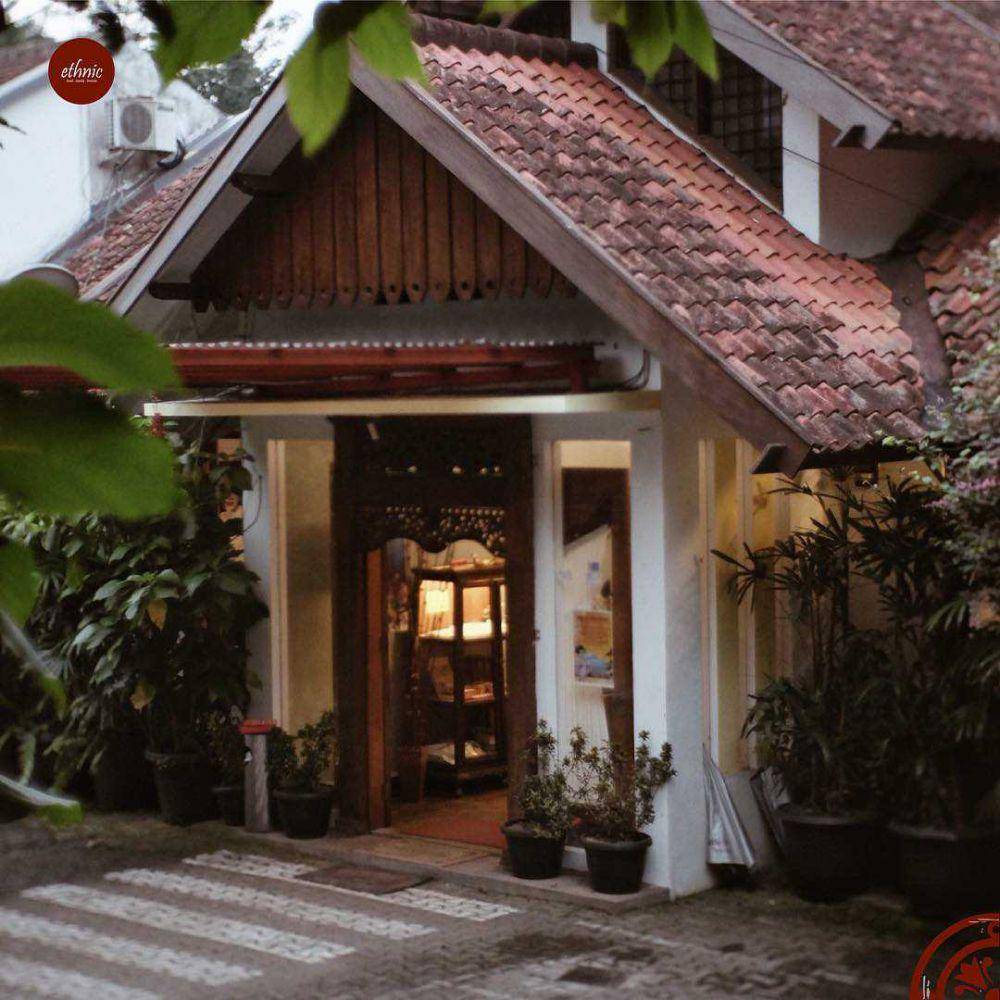 Waroeng Ethnic (instagram.com/ethnicresto)