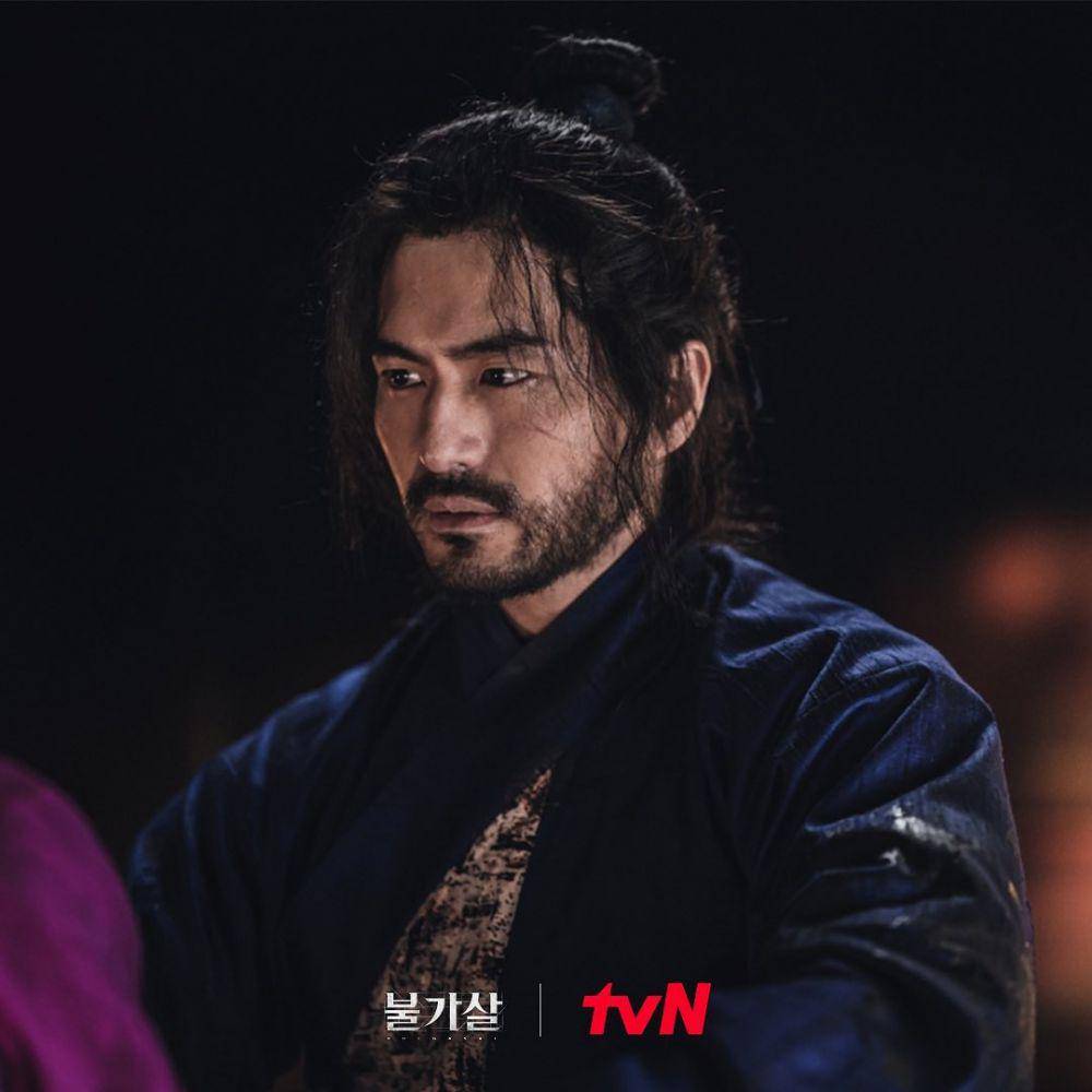 Lee Jin Wook di cuplikan drama Bulgasal: Immortal Souls (instagram.com/tvn_drama)