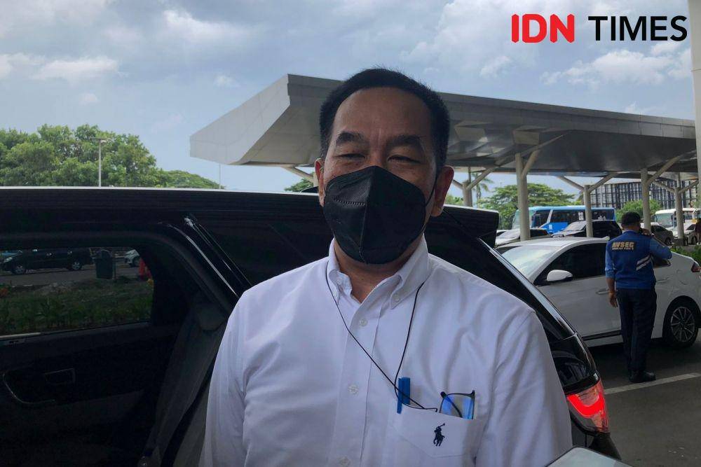 Direktur Utama PT Angkasa Pura II, Muhammad Awaluddin dalam acara Flag Off Uji Coba Bus Listrik DAMRI. (IDN Times/Vadhia Lidyana)