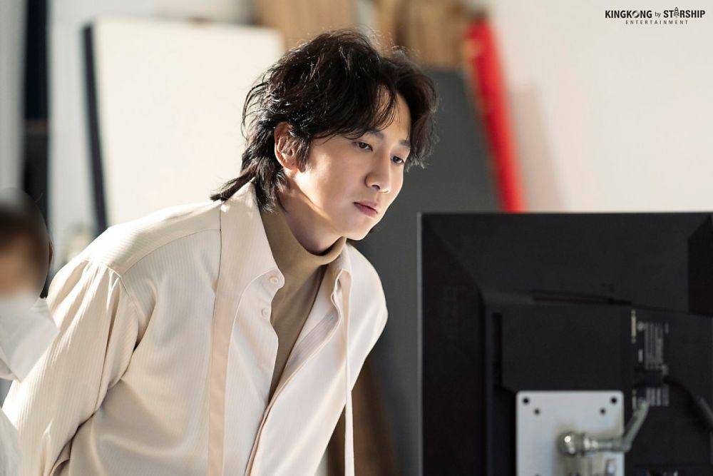 Lee Kwang Soo (m.post.naver.com/킹콩 by 스타쉽  공식)