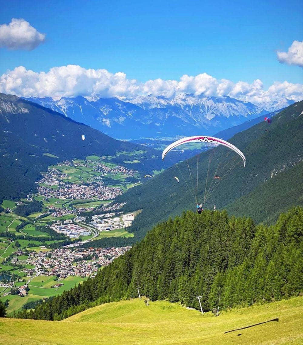 Tirol (instagram.com/theleslieelder)