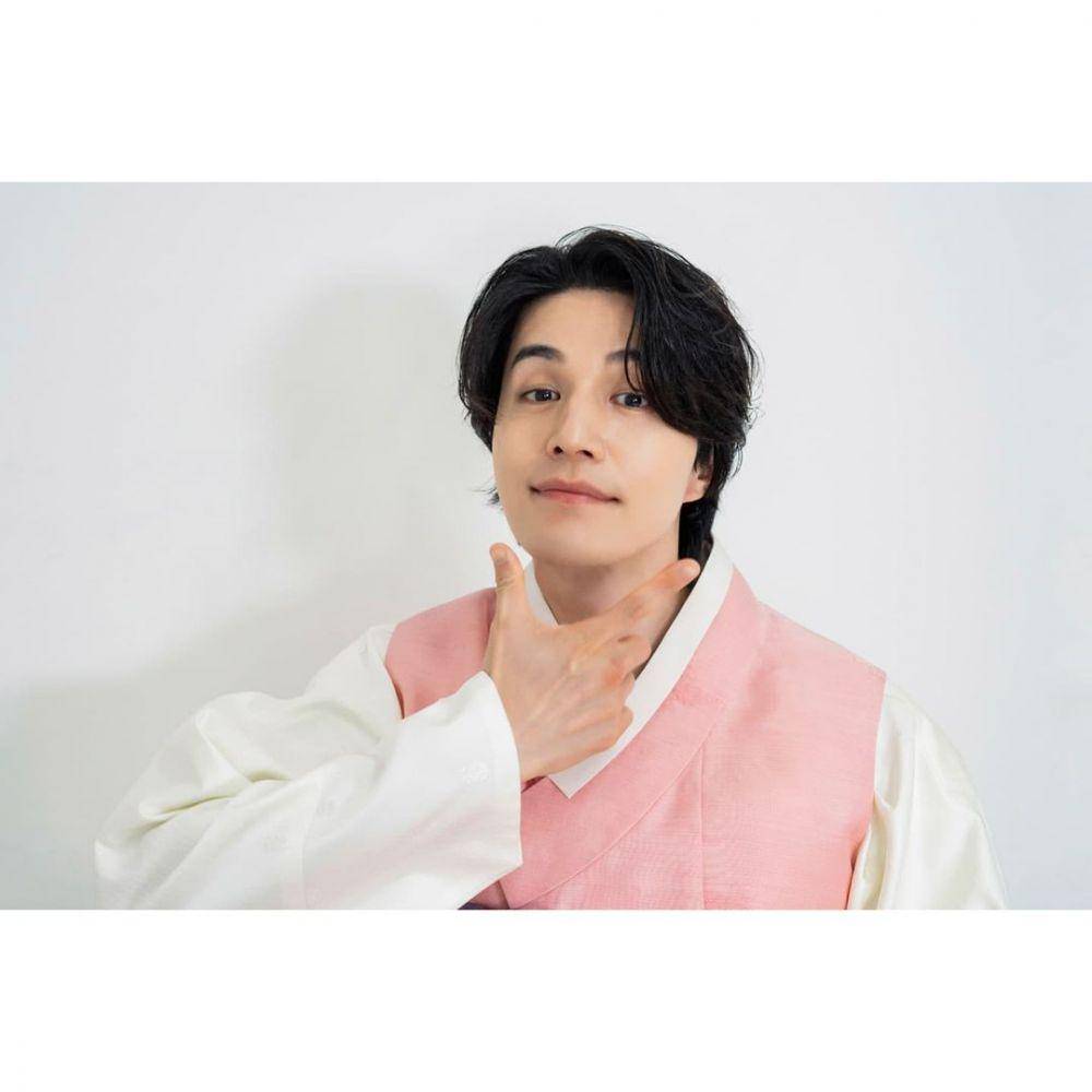 Lee Dong Wook (instagram.com/leedongwook_official)