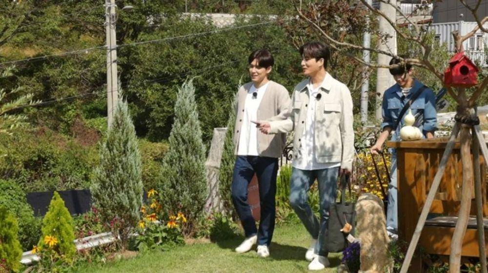 Young K saat syuting variety show bersama Wonpil dan Dowoon (instagram.com/day6kilogram)