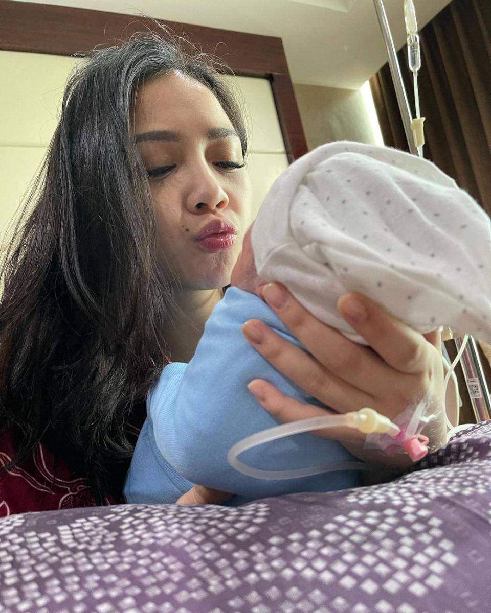 momen kelahiran anak ke 2 Raffi Ahmad dan Nagita Slavina (instagram.com/raffinagita1717)